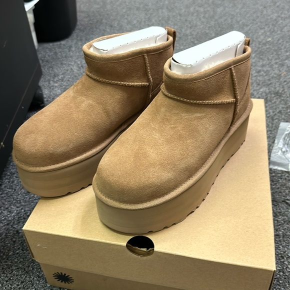 Ultra Mini Platform Uggs Chestnut - Picture 1 of 3